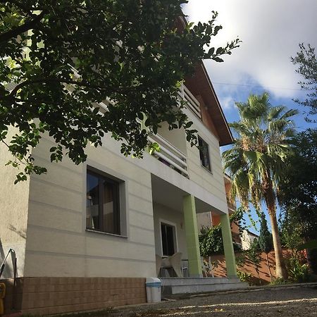 تيرانا Hostel Grande House المظهر الخارجي الصورة