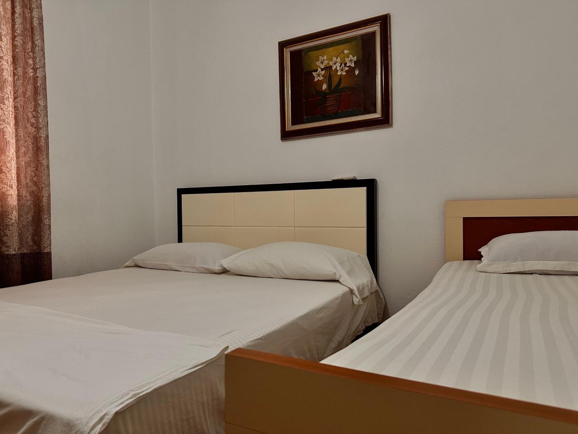 تيرانا Hostel Grande House المظهر الخارجي الصورة