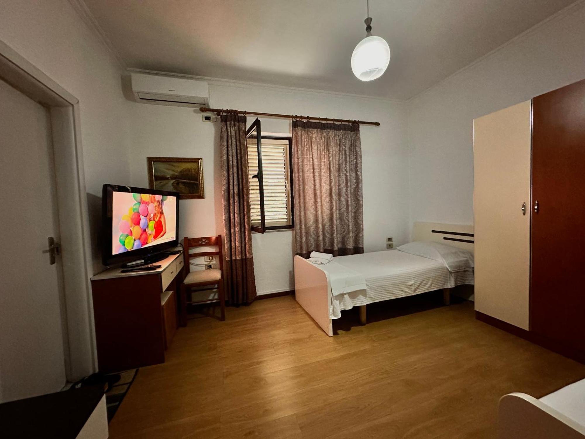 تيرانا Hostel Grande House المظهر الخارجي الصورة