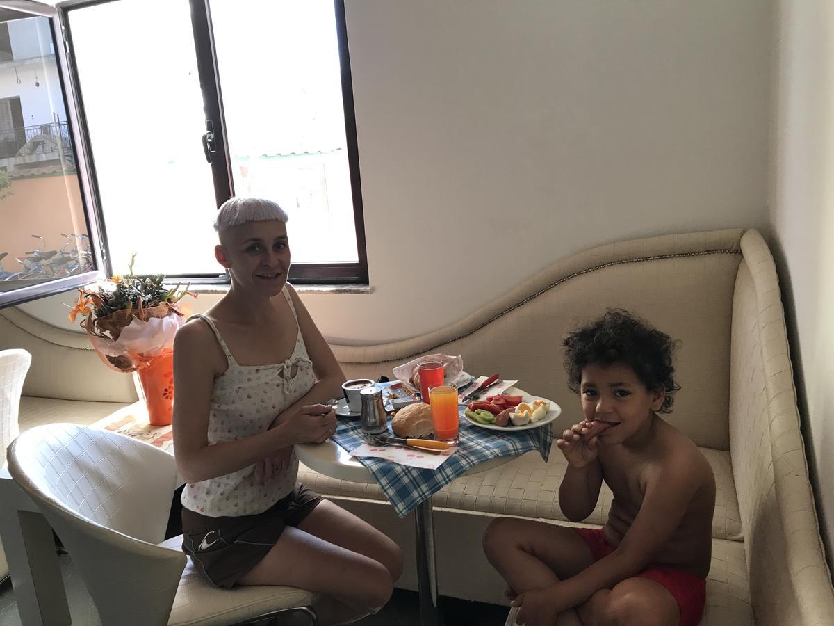 تيرانا Hostel Grande House المظهر الخارجي الصورة